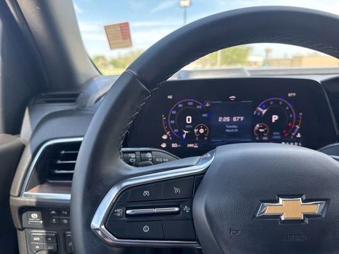 Used 2025 Chevrolet Tahoe LT AWD/4WD image 14