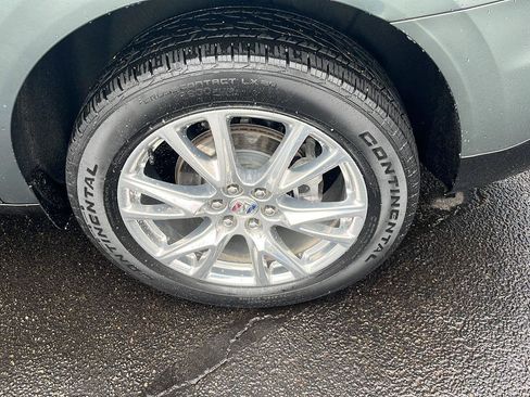 Used 2024 Buick Enclave Essence w/ Experience Buick Package image 37