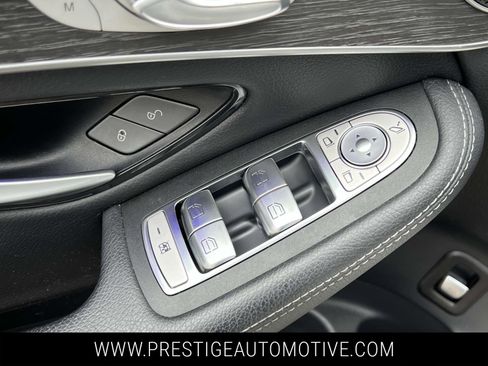 Used 2022 Mercedes-Benz GLC 300 4MATIC image 19