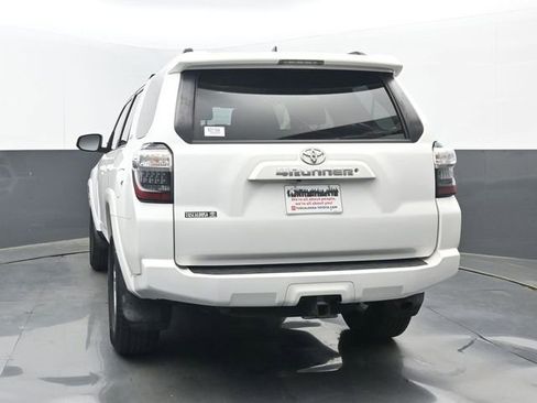 Used 2021 Toyota 4Runner SR5 image 22