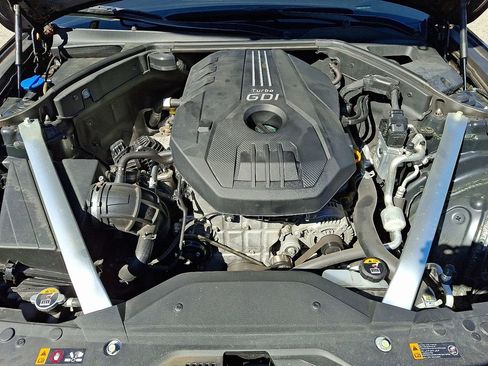 Used 2023 Genesis G70 2.0T image 31