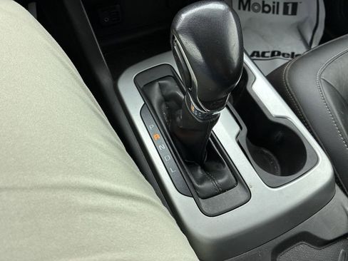 Used 2022 Chevrolet Colorado ZR2 AWD/4WD image 18
