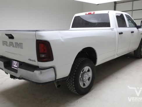 Used 2025 RAM 2500 Tradesman w/ Chrome Appearance Group AWD/4WD image 5