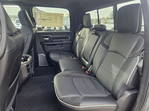 New 2026 RAM 2500 Laramie AWD/4WD image 14