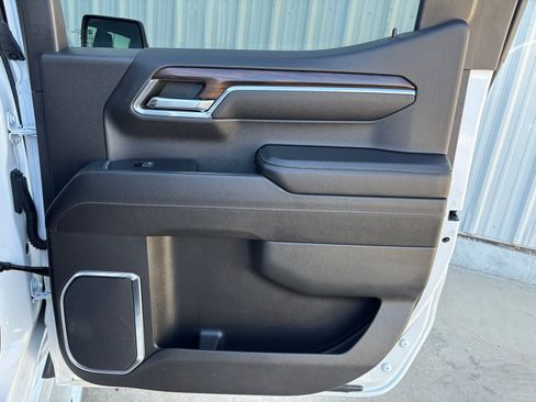 Used 2023 GMC Sierra 1500 SLT w/ SLT Premium Package image 30