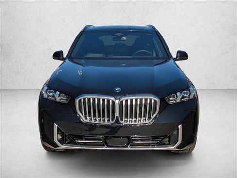 Used 2026 BMW X5 xDrive50e AWD/4WD image 6