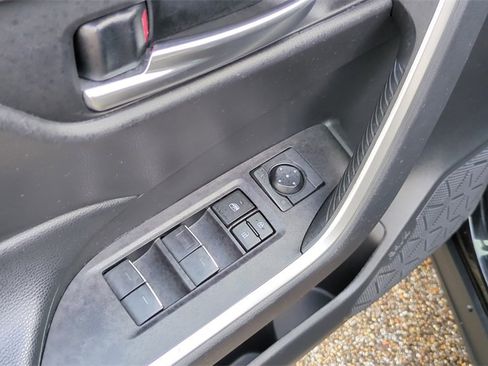 Used 2023 Toyota RAV4 XLE image 12