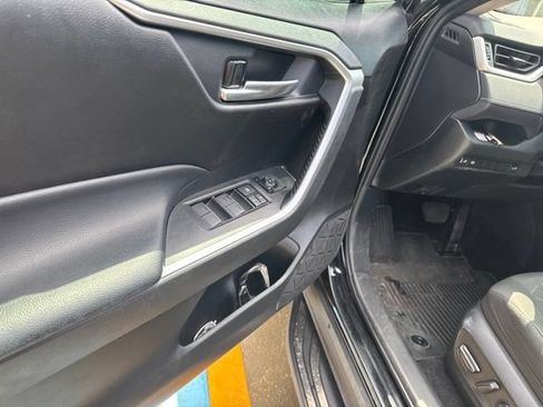 Used 2023 Toyota RAV4 XLE w/ Convenience Package FWD image 29