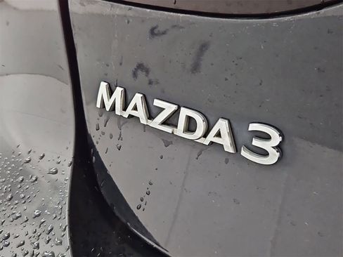 Used 2019 MAZDA MAZDA3 Hatchback image 12