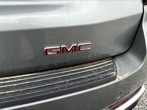 Used 2025 GMC Yukon XL Denali AWD/4WD image 22