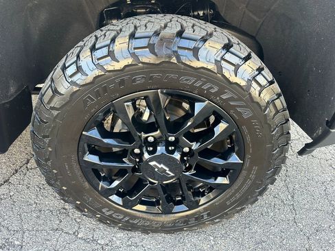 Used 2025 Chevrolet Silverado 2500 LT w/ Trail Boss Package image 32