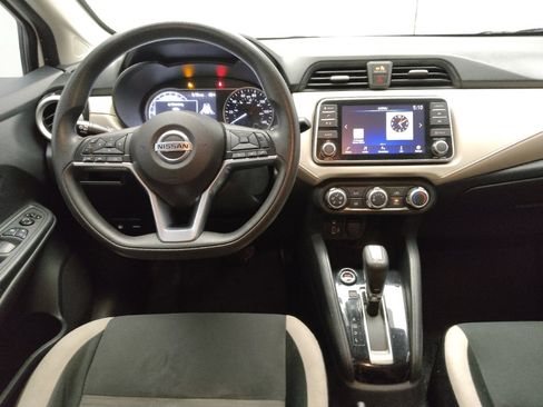 Used 2021 Nissan Versa SV image 22