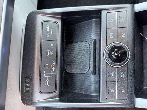 Used 2026 Hyundai Kona Limited AWD/4WD image 18