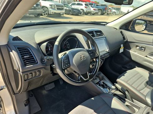 New 2025 Mitsubishi Outlander Sport SE image 9