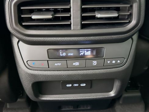 New 2025 Honda Pilot Touring image 31