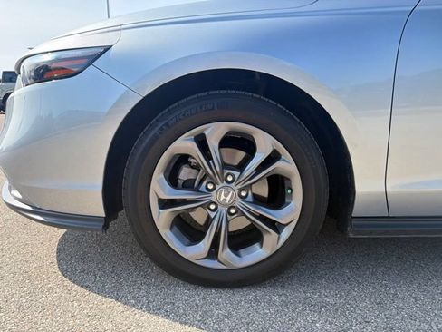 Used 2024 Honda Accord EX image 38