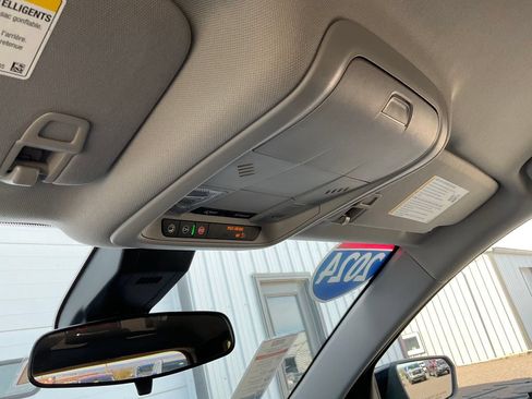 Used 2024 Chevrolet Equinox LT AWD/4WD image 14