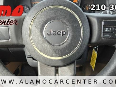 Used 2016 Jeep Compass Sport w/ Power Value Group FWD image 33