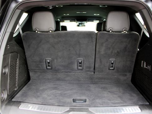 Used 2023 GMC Yukon Denali image 8