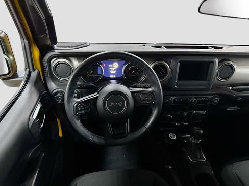 Used 2020 Jeep Wrangler Unlimited Willys image 22