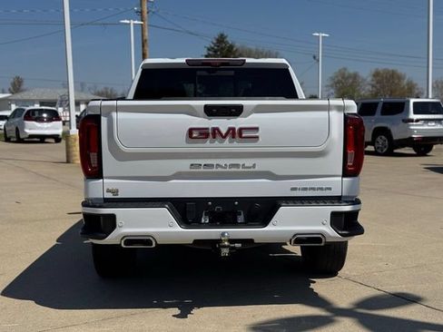 Used 2022 GMC Sierra 1500 Denali w/ Denali Reserve Package AWD/4WD image 6