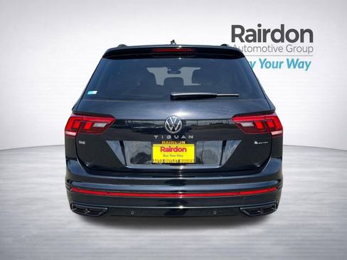 Used 2023 Volkswagen Tiguan SE R-Line AWD/4WD image 6