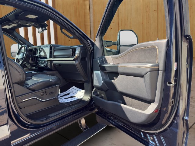 Used 2024 Ford F350 Platinum AWD/4WD image 31