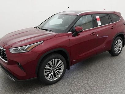 New 2026 Toyota Highlander Platinum