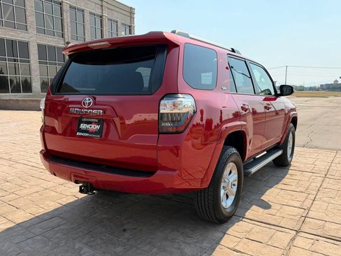 Used 2019 Toyota 4Runner SR5 Premium AWD/4WD image 7