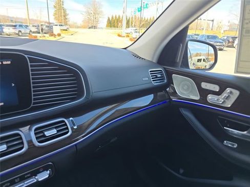 Used 2026 Mercedes-Benz GLS 450 4MATIC image 29