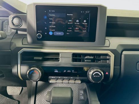 Used 2025 Toyota Tacoma SR image 14