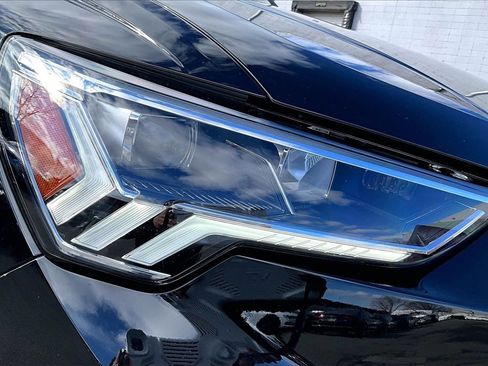 Used 2025 Audi Q3 2.0T Premium Plus w/ Premium Plus Package image 32