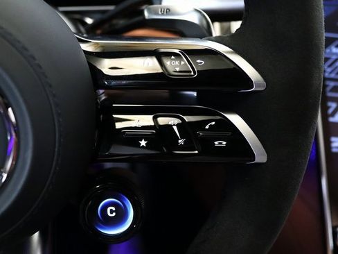 Used 2024 Mercedes-Benz S 63 AMG S w/ Carbon Fiber Exterior Package image 6