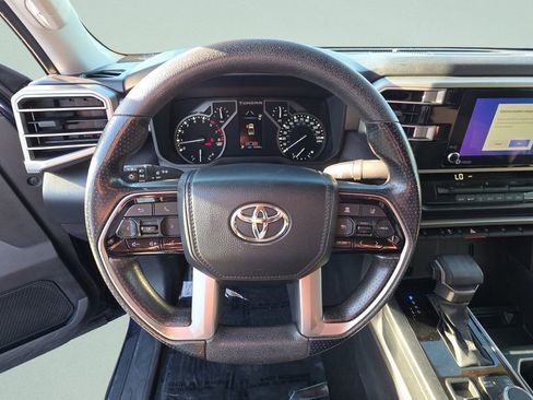 Used 2022 Toyota Tundra SR5 w/ SR5 Convenience Package AWD/4WD image 19