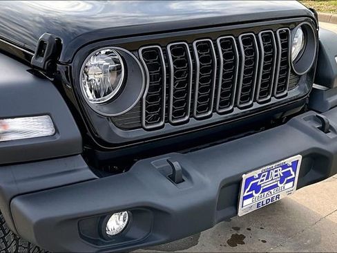 New 2026 Jeep Wrangler Unlimited Sport w/ Convenience Group image 31