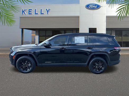 Used 2024 Jeep Grand Cherokee L Altitude RWD image 2