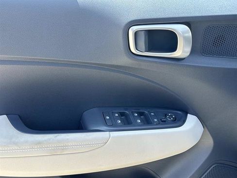 New 2026 Hyundai Venue SEL FWD image 19