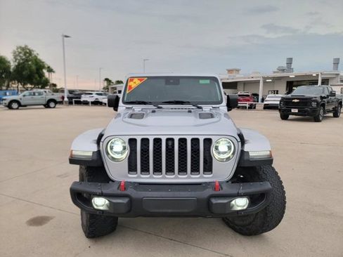 Used 2022 Jeep Gladiator Rubicon w/ LED Lighting Group AWD/4WD image 2