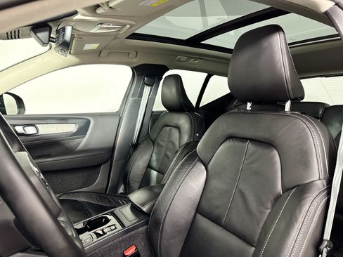 Used 2023 Volvo XC40 B5 Ultimate AWD/4WD image 21
