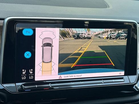 Used 2024 Volkswagen Atlas SE image 23