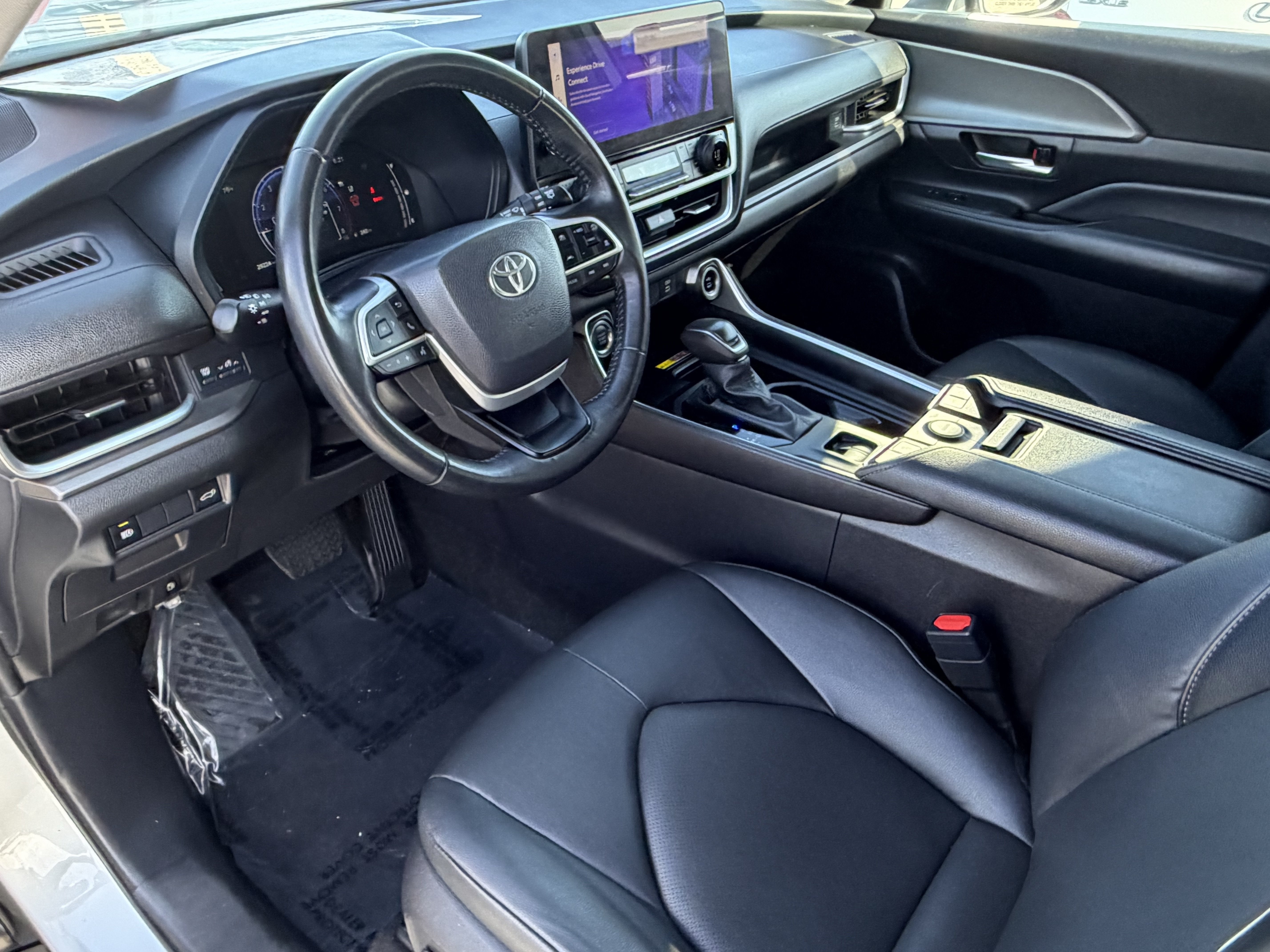 Certified 2025 Toyota Grand Highlander AWD image 25