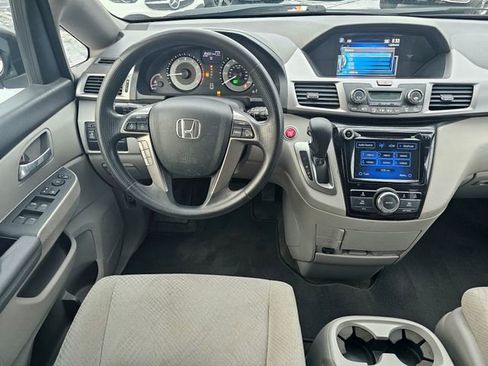 Used 2015 Honda Odyssey EX image 29