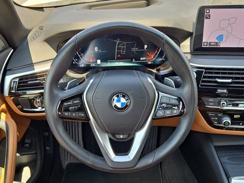 Used 2023 BMW 530i xDrive image 19