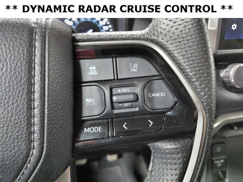 Used 2023 Toyota Tundra Limited image 6