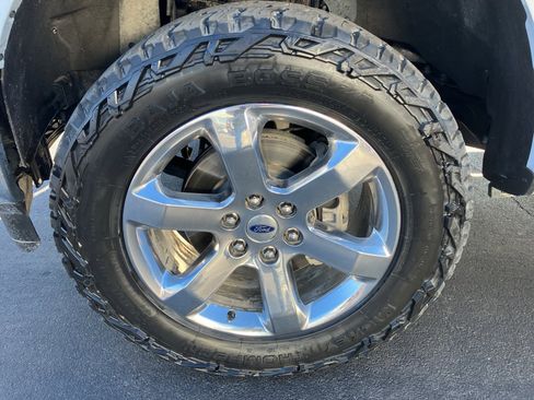 Used 2021 Ford F150 Lariat image 16