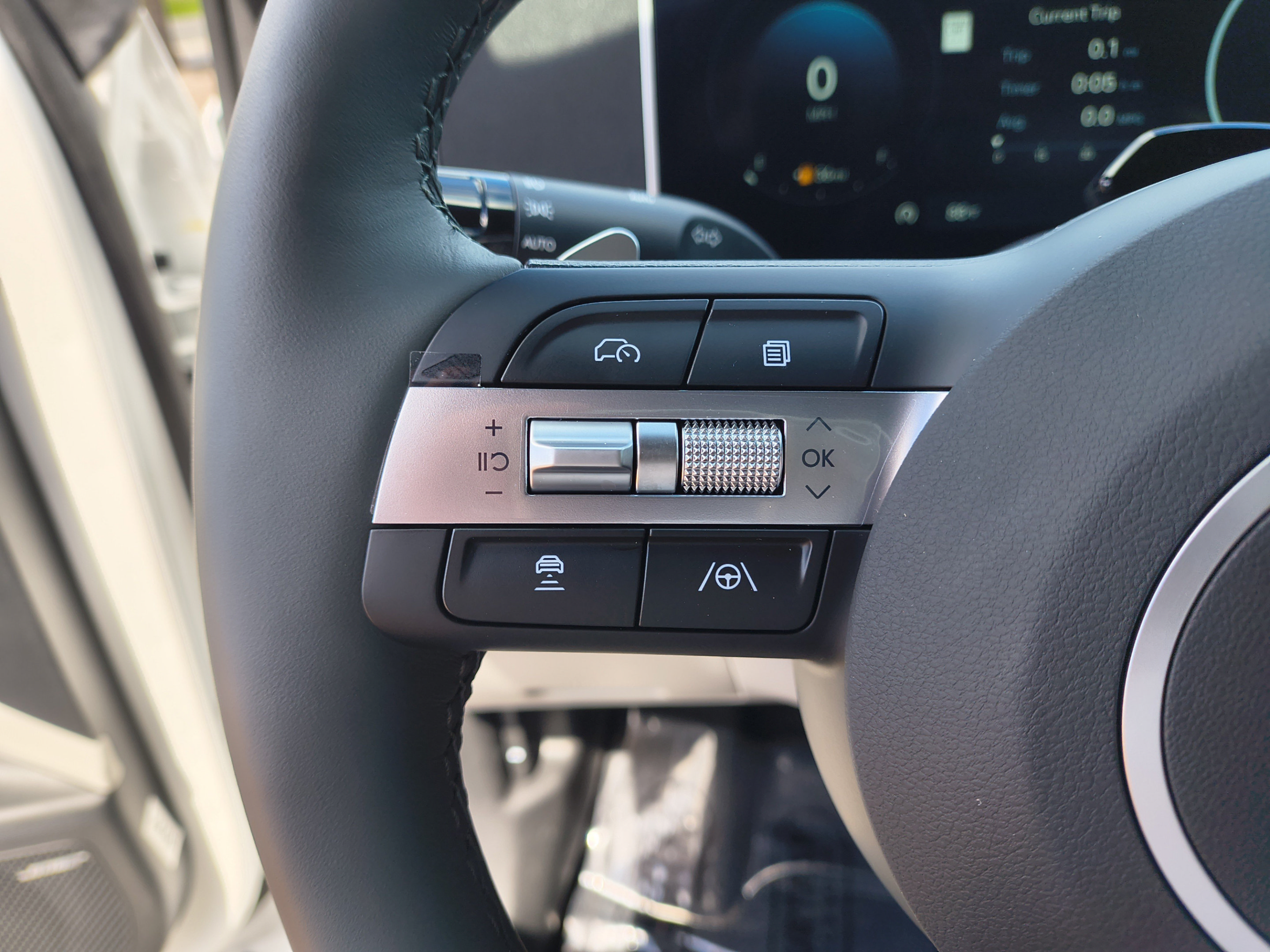 New 2026 Hyundai Tucson Limited FWD image 29