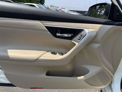 Used 2017 Nissan Altima 2.5 SL w/ 2.5 Technology Package FWD image 17
