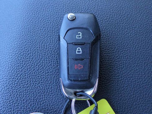 Used 2024 Ford F150 XLT w/ Mobile Office Package image 31