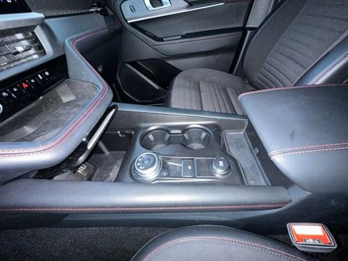 Used 2025 Ford Explorer ST-Line image 24