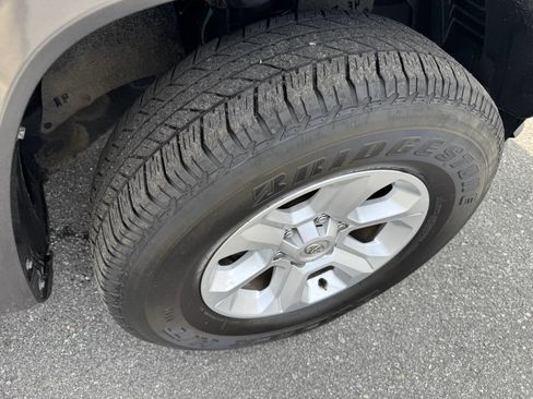 Used 2020 Toyota Tacoma SR5 image 13